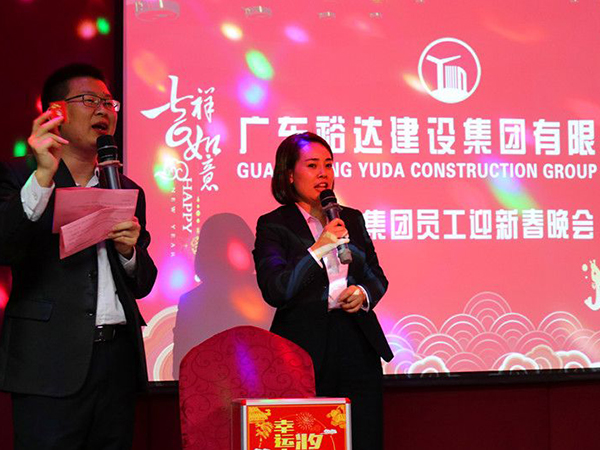 中共中央印發(fā)《通知》 在全黨開展黨史學(xué)習(xí)教育